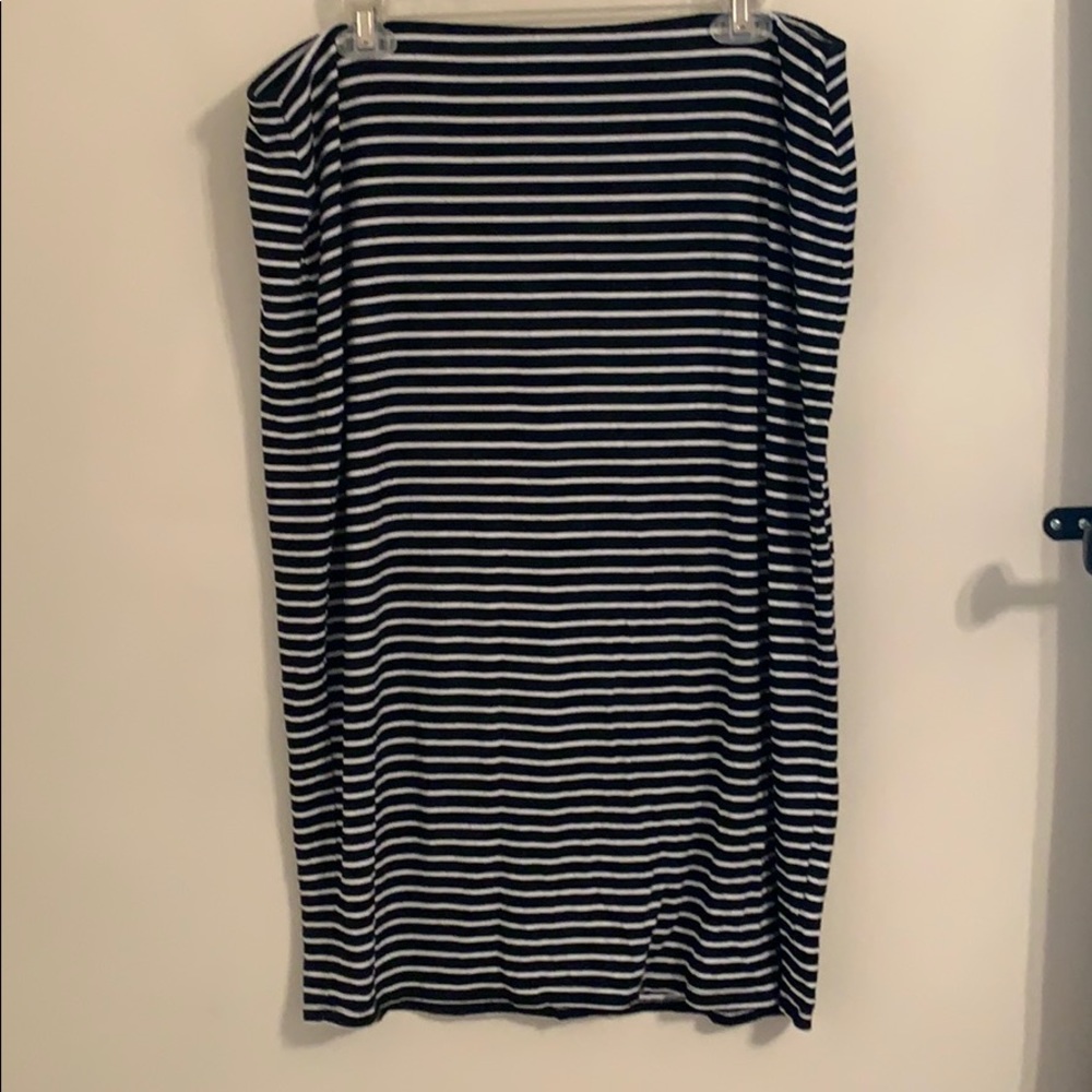 Old Navy stretch pencil skirt